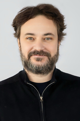 vlado-ozimy_261x392.jpg